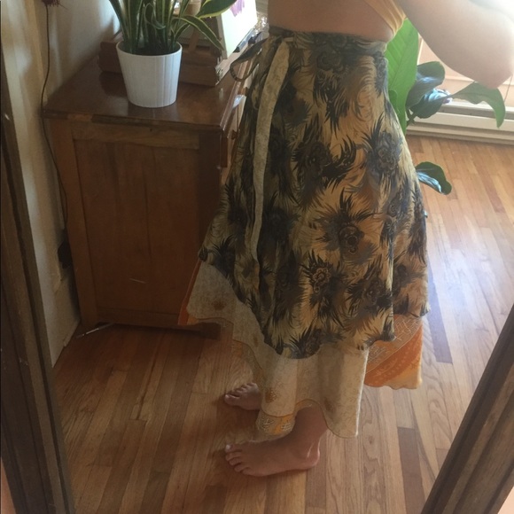 Beautiful wrap skirt - Picture 2 of 4